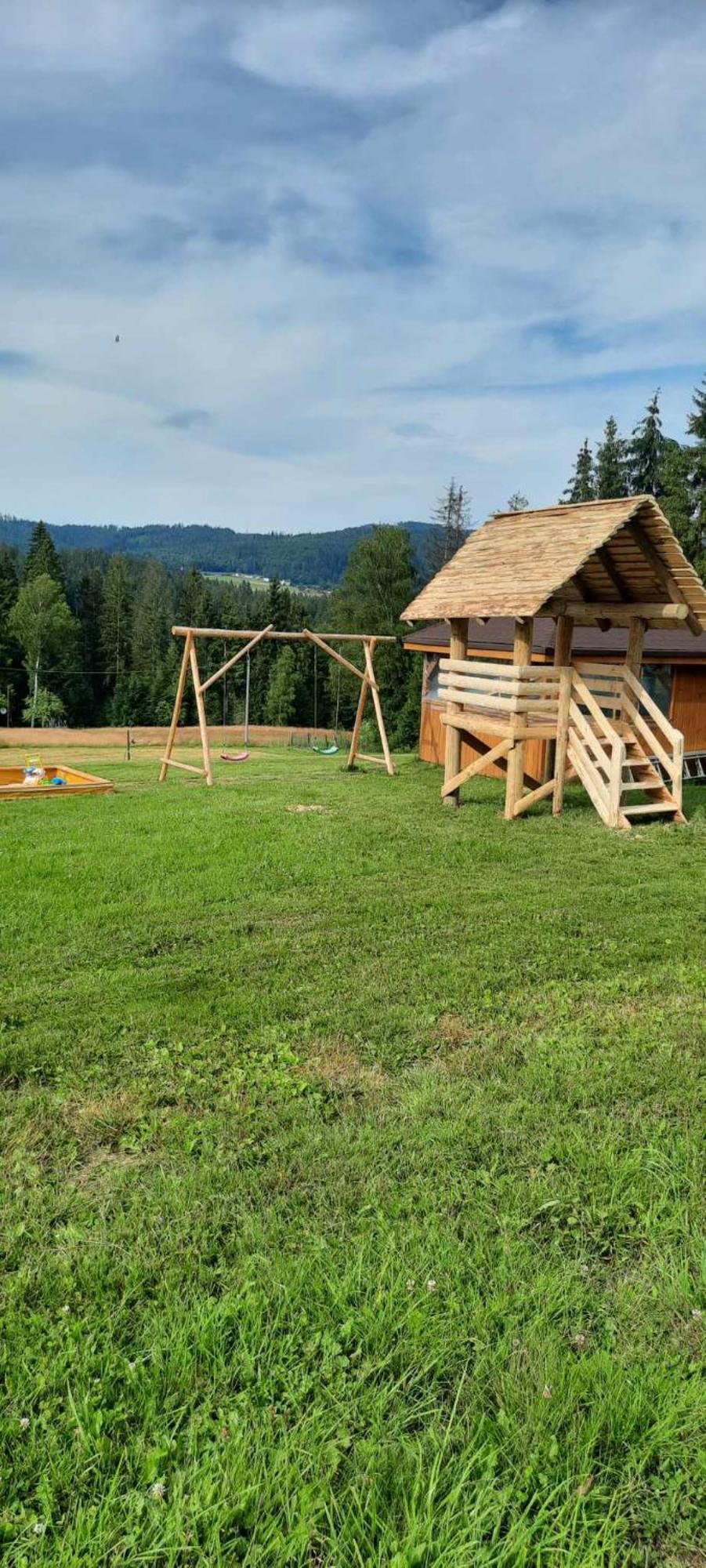 Domek Przy Zlotym Groniu อิสเตบนา ภายนอก รูปภาพ