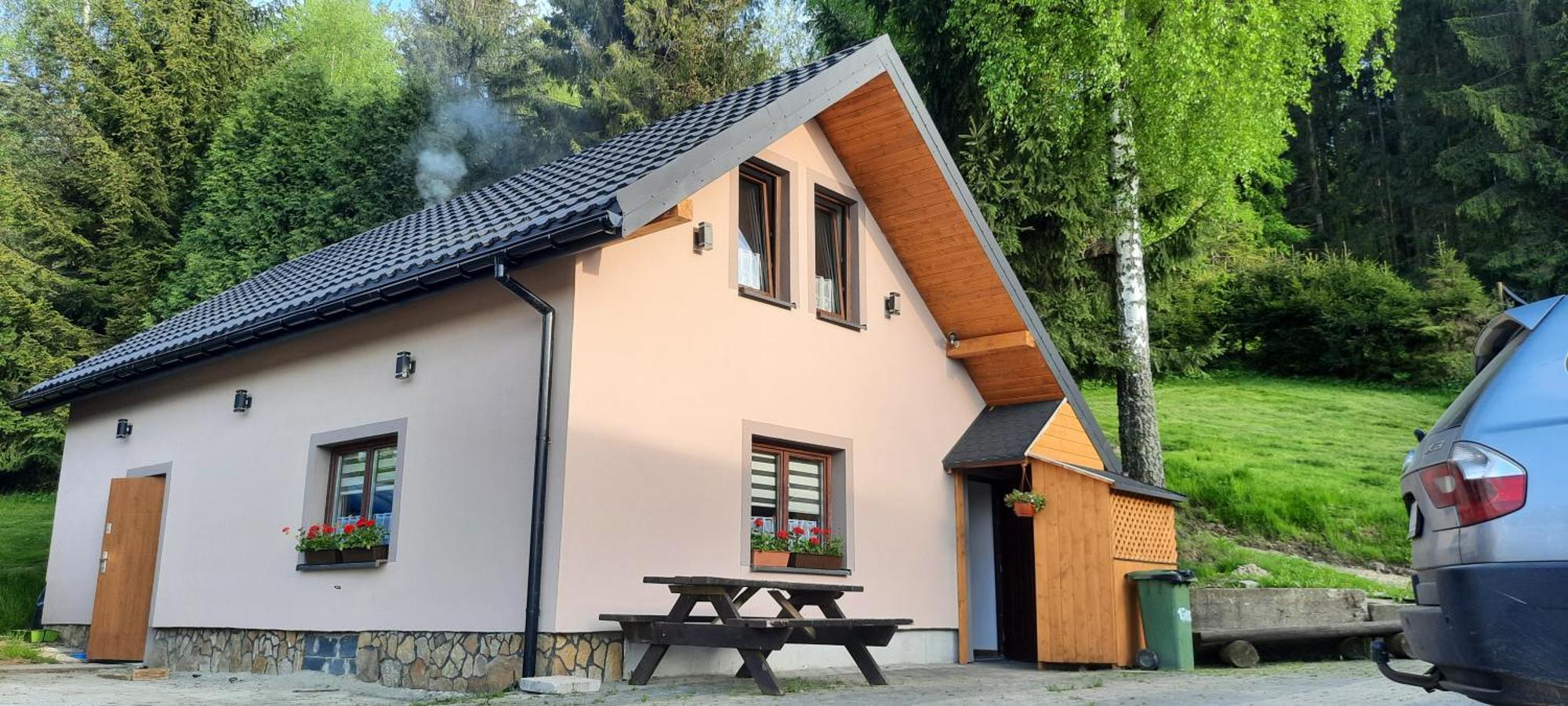 Domek Przy Zlotym Groniu อิสเตบนา ภายนอก รูปภาพ